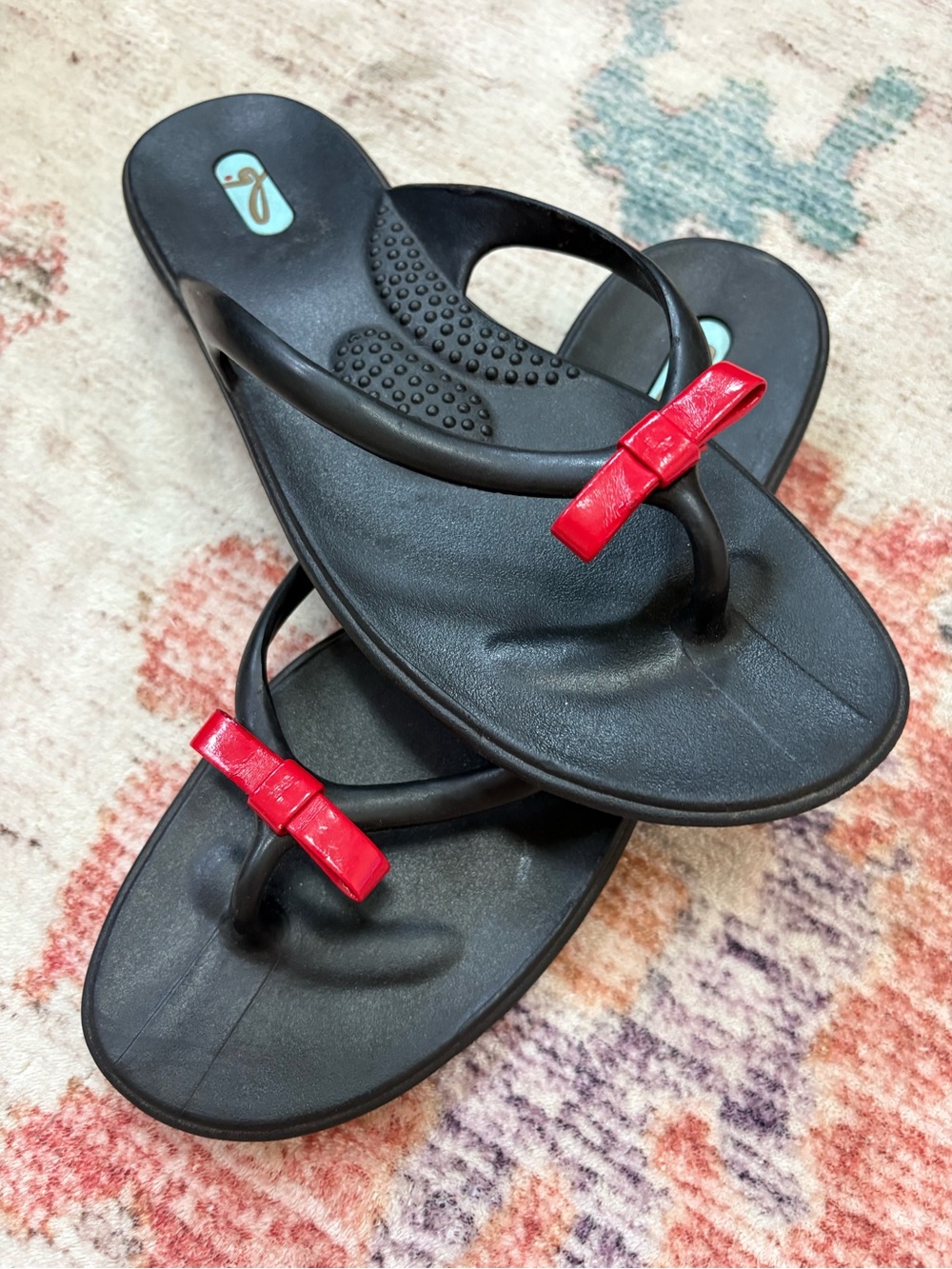 Oka B Okabashi Women's CASSINA Sandals Flip Flops, Black, Red Bow M/L US 8/9